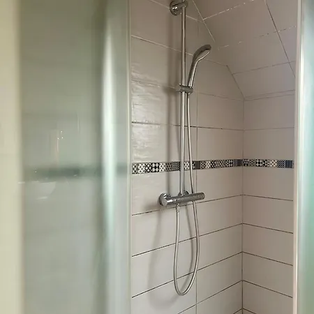 Aulouison Maison Spacieuse Et Paisible De 200 M2, A Proximite Du Parlement Europeen 4* Strazburg