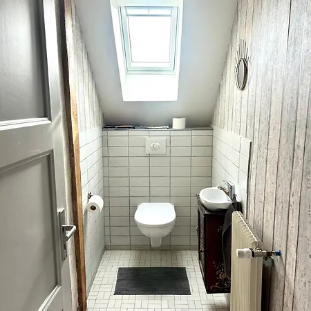 Konukevi Aulouison Maison Spacieuse Et Paisible De 200 M2, A Proximite Du Parlement Europeen