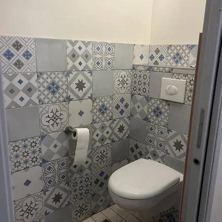 Aulouison Maison Spacieuse Et Paisible De 200 M2, A Proximite Du Parlement Europeen Strazburg