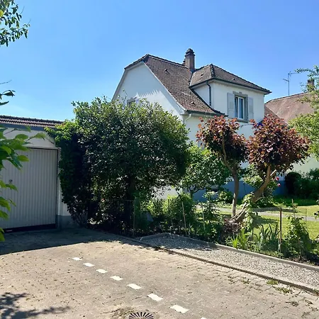 Aulouison Maison Spacieuse Et Paisible De 200 M2, A Proximite Du Parlement Europeen