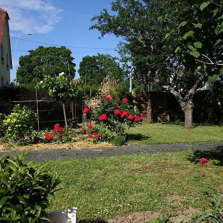 Гостевой дом Aulouison Maison Spacieuse Et Paisible De 200 M2, A Proximite Du Parlement Europeen 4*