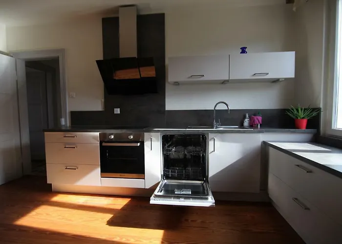 Aulouison Maison Spacieuse Et Paisible De 200 M2, A Proximite Du Parlement Europeen Gasthuis Straatsburg